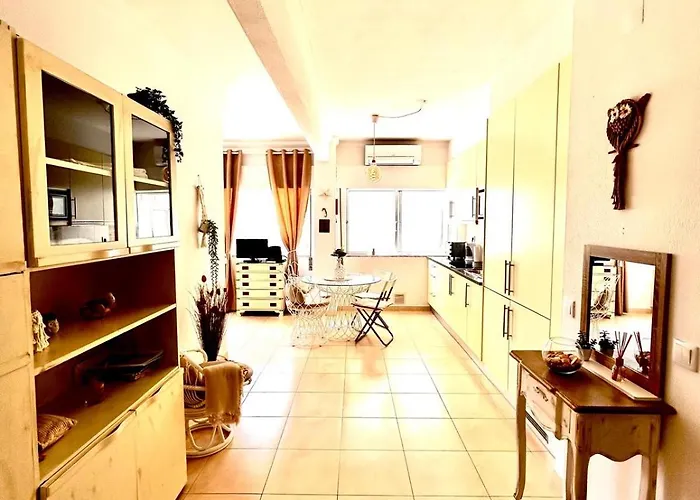 T1 Na 1 Linha Da Da Rocha Apartment *