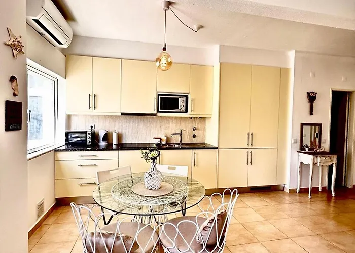Apartment T1 Na 1 Linha Da Da Rocha