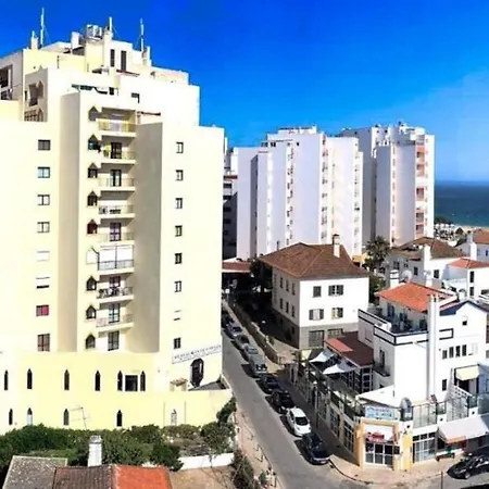 T1 Na 1 Linha Da Da Rocha Apartment *