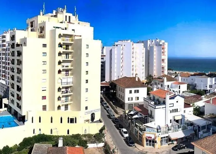 T1 Na 1 Linha Da Da Rocha Daire *